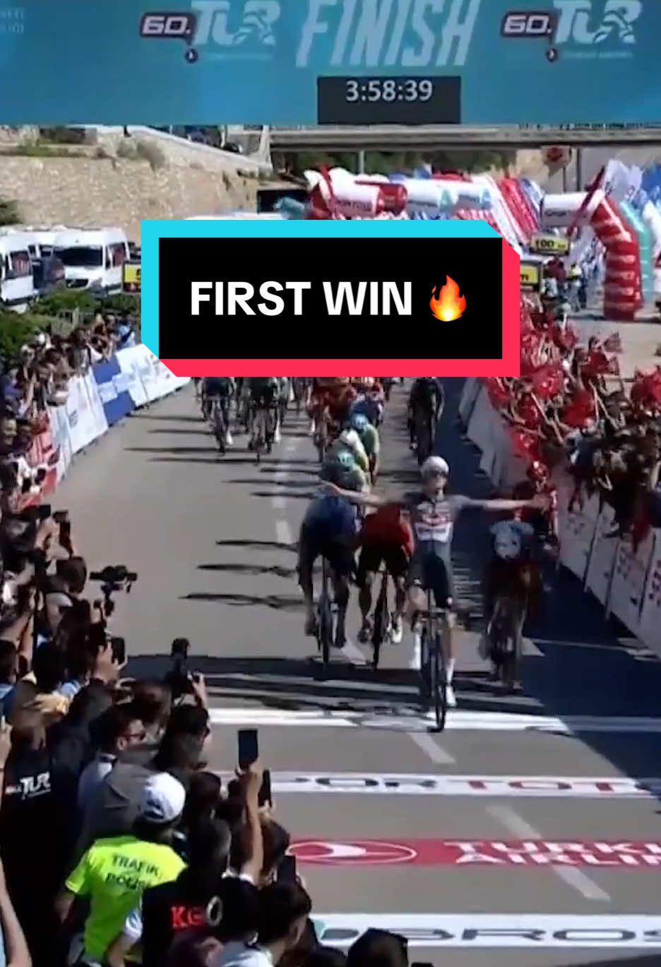 FIRST PRO WIN! 🔥 Tibor del Grosso claims his maiden victory on Stage 2 of the Tour of Türkiye! 👏 #cycling #roadcycling