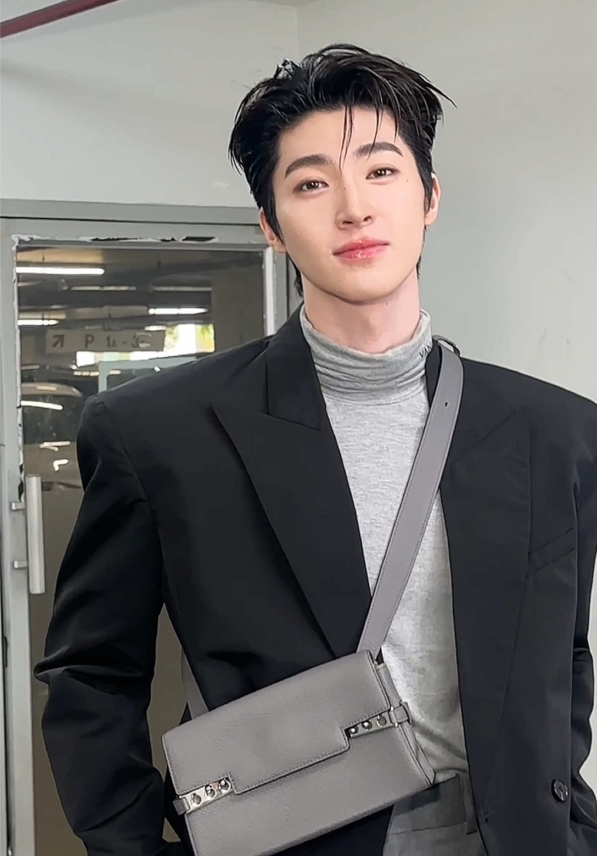 ตายอย่างสงบ …. 👼🏻 @blue_pongtiwat #bluepongtiwat #bsetmakeup