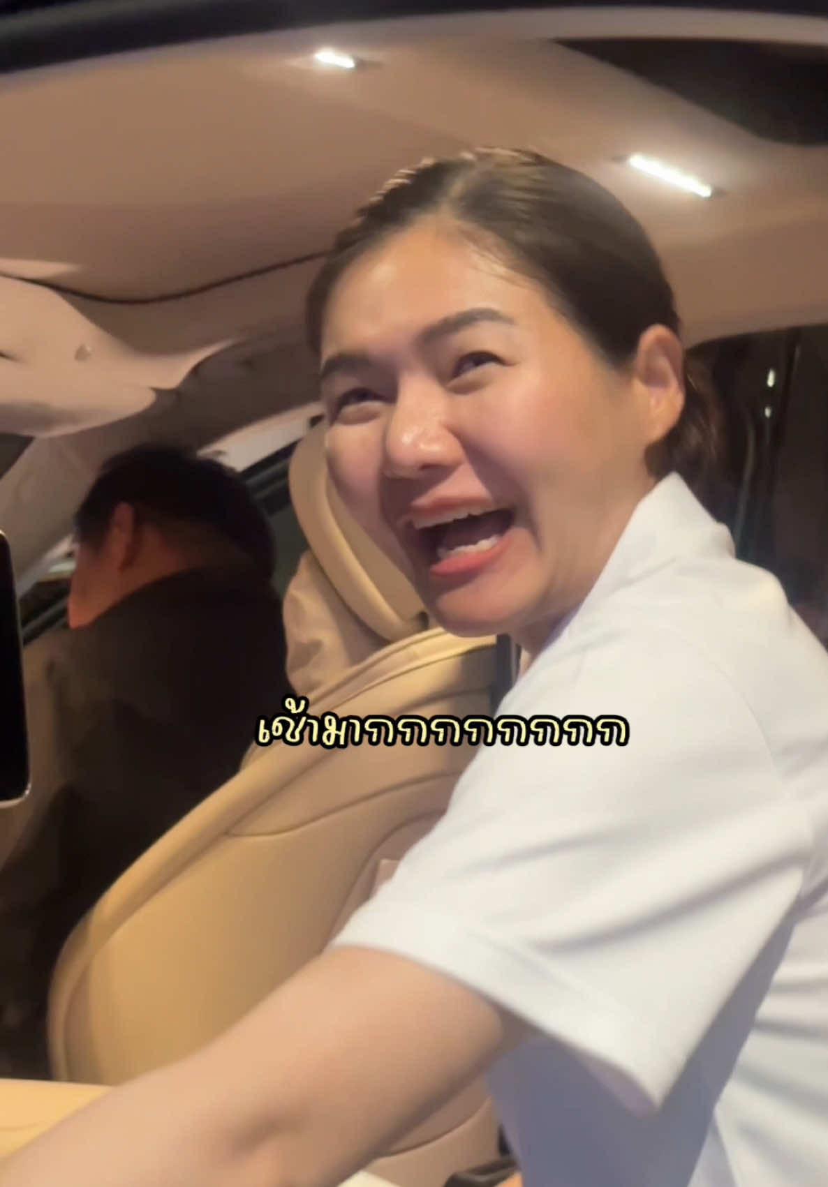 EP: โดนดึงไปบิน ✈️  #จิราพรสินธุไพร #ซาเล้งออนทัวร์ #ซาเล้งเรียกทัวร์ #อย่าปิดการมองเห็น @จิราพร สินธุไพร 