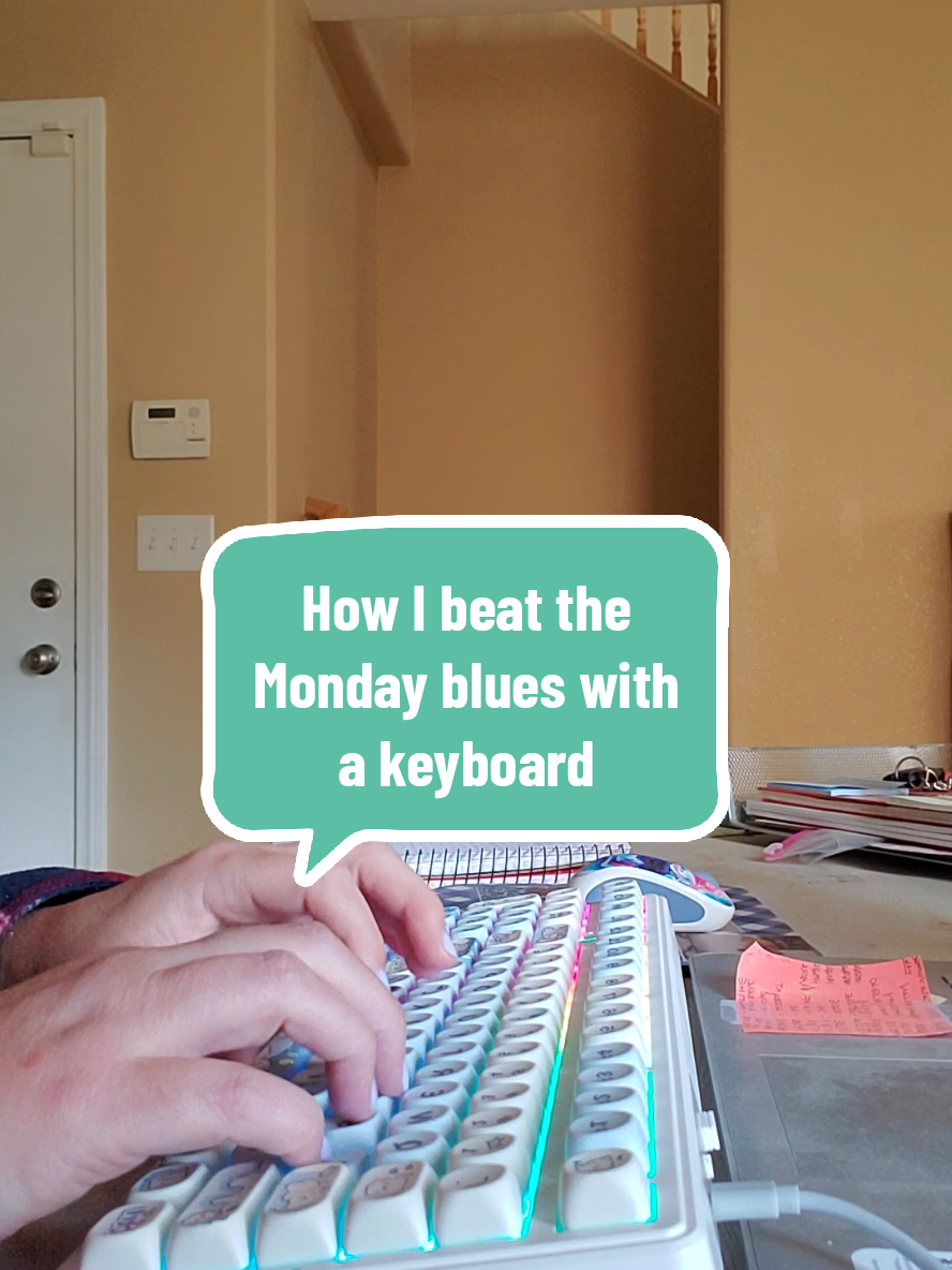 The only thing that can light me up on a Monday morning during shark week. #keyboardasmr #creamykeyboards #aula #aulaf99 