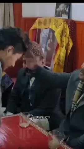 गन्ने मान्ने संग हात मिलाउछ । 🤣🤣🤣🤣🤣 #kaji #kaji333777 #kajimovie #dayahangrai #fyp #foryou #viral #foryoupage #trending #video #nepal #tiktok #goviral 