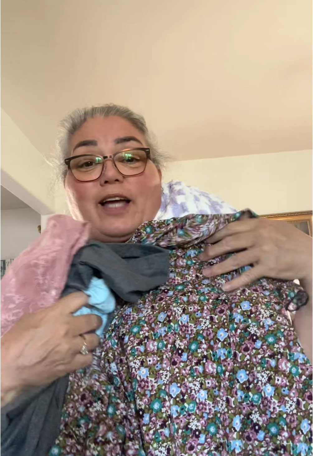 I’ve been loving everything I’ve bought lately #tiktokmademebuyit #ladiesbra #blouse #tops #wrap #kitty #mats 