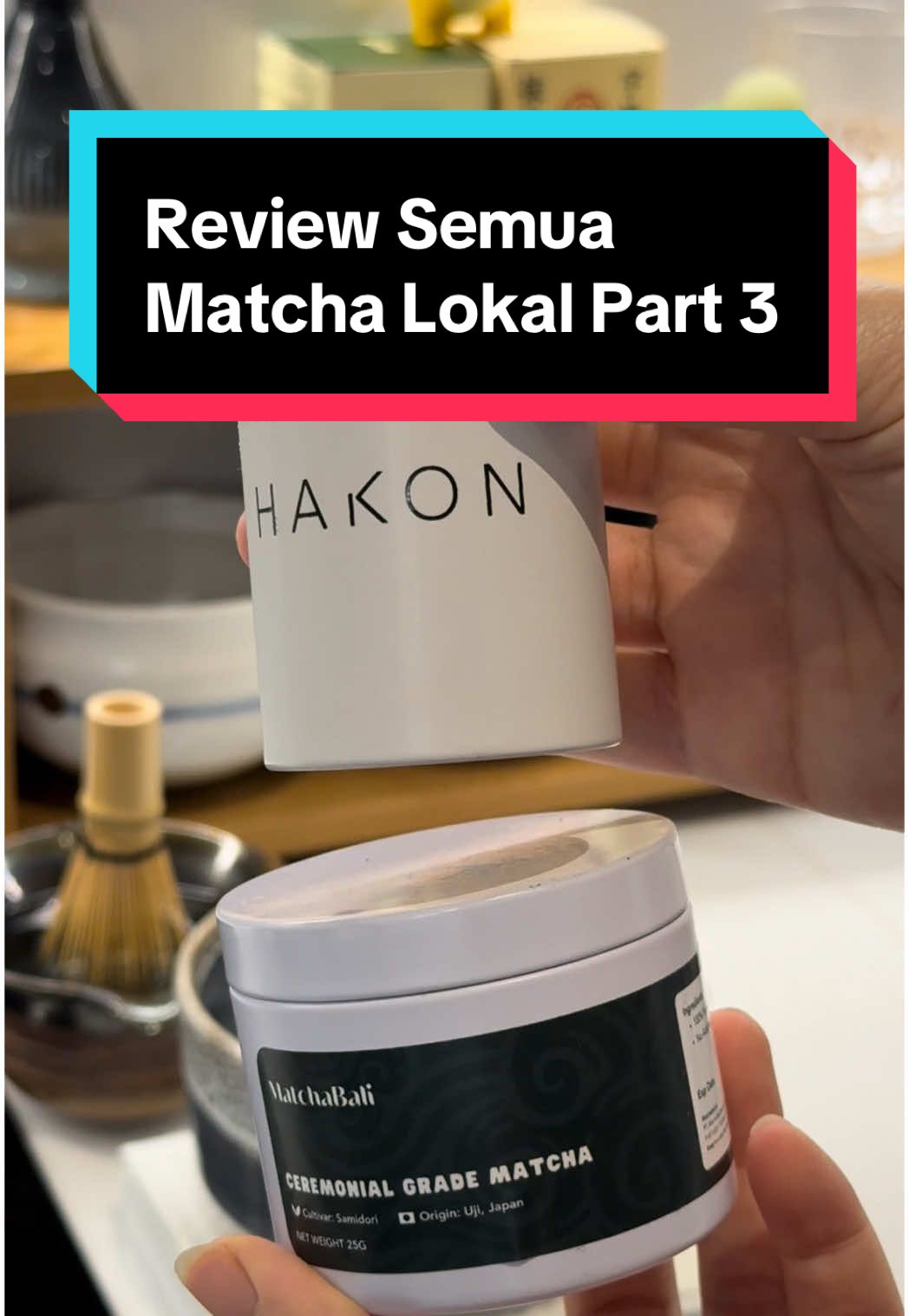 Jess Approved ✅ | Yang ga approved ga I post dulu ya hehe, part 4 review brand apa lagi ya? Brand: @Matchabali.id & Hakon 🇮🇩 Matcha Bali 6.5/10 - Good for beginner • Aroma: 2/5 • Umami: 2/5 • Bitterness: 2/5 • Body: Light • Notes: Mild, grassy, slightly watery, earthy • Best for: beginner everyday latte • After taste: earthy notes, quite high astringent. Hakon no. 90 9/10 • Aroma: 3/5 • Umami: 3/5 • Bitterness: 1/5 • Body: Light to medium • Notes: mellow, soft nuttiness, hint of umami, less grassy notes • Best for: smooth latte, non-bitter matcha lover • After taste: clean, soft, slightly sweet Matcha latte ke oatmilk ratio: 2g / 20ml warm water / 40ml oatmilk #matchatok #matchawithjessie #matchalatte #matchareview #matchalokal