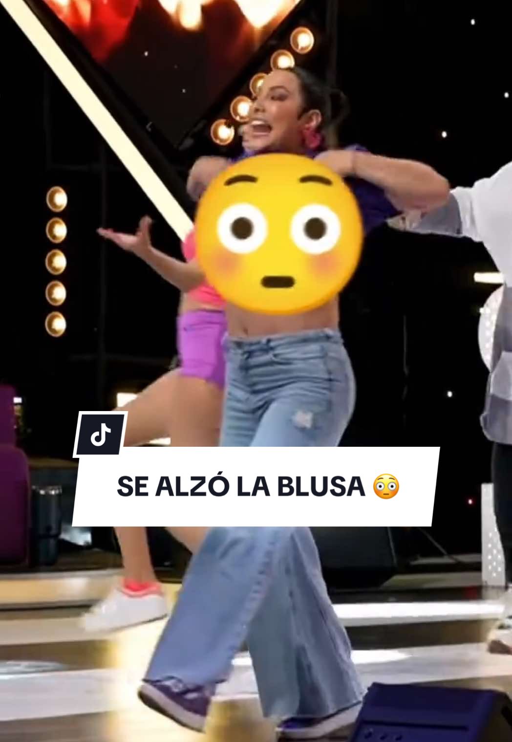 SE ALZÓ LA BLUSA 😳 #ctm #hh #nstv #nosomostv #comedia #jorgeluna #dinero #humor