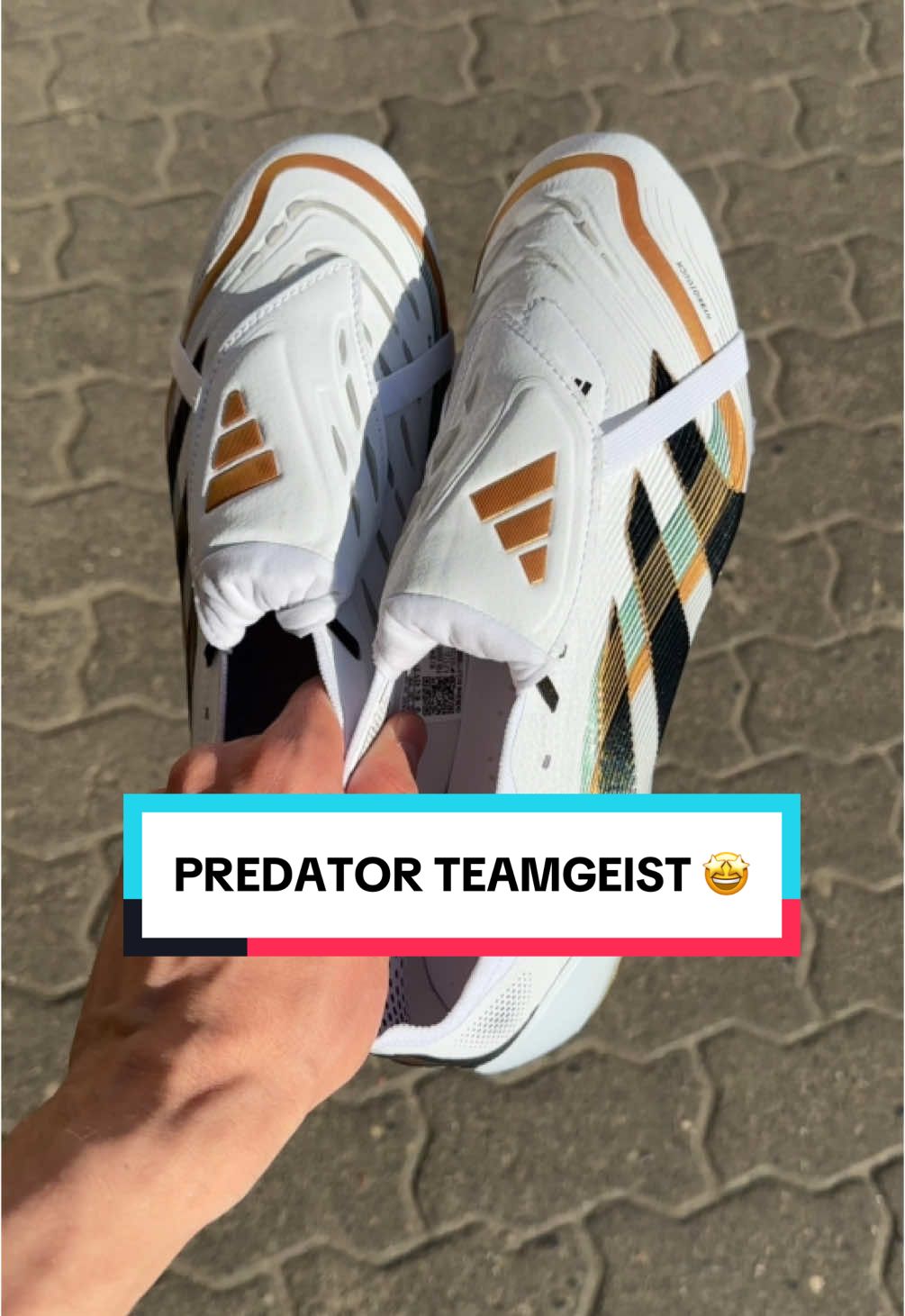 Predatory z kolekcji Teamgeist lśnią w pełni okazałości 🤩 Kup teraz na 11teamsports.pl i w naszym sklepie we Wrocławiu 😮‍💨 ___ #adidasfootball #adidasteamgeist #pilkanozna #footballboots #11teamsports #11tswroclaw #wroclaw 