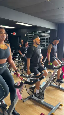 Press Play and they will go 🔥 #DMV #IndoorCycling #spinclass #cardio #Fitness #pov #fyp 