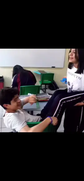 bro assisted the guy perfectly #unexpectededit #assist #debruyne #foootball #footballtiktok #footballedit #viralvideo #foru #makemefamous #fyp 