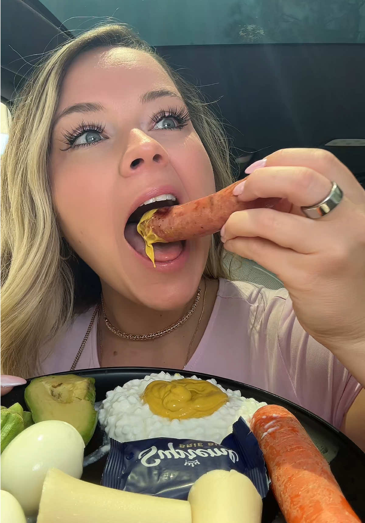 THE TIFFANY PLATE IS VIRAL AGAIN AND IM CRYING 🫶 #influenced #carlunch #tiffanyplateday18 