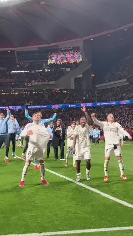 Просто за забавление! 😂 #fcbarcelona #realmadridfc #humor #funnytiktok #justforfun #footballtiktok #fyp #viral_video #foruyou #haha 