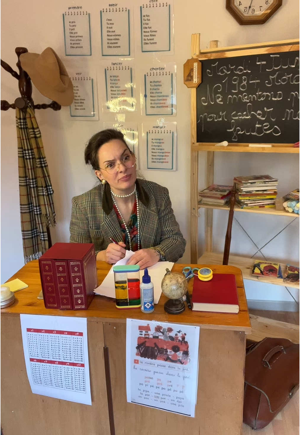 le favoritisme des enseignants dans les années 80 , c’est du vécu! ##pov##povs##annee80##scketch##acting##ecole##discrimination##injustice