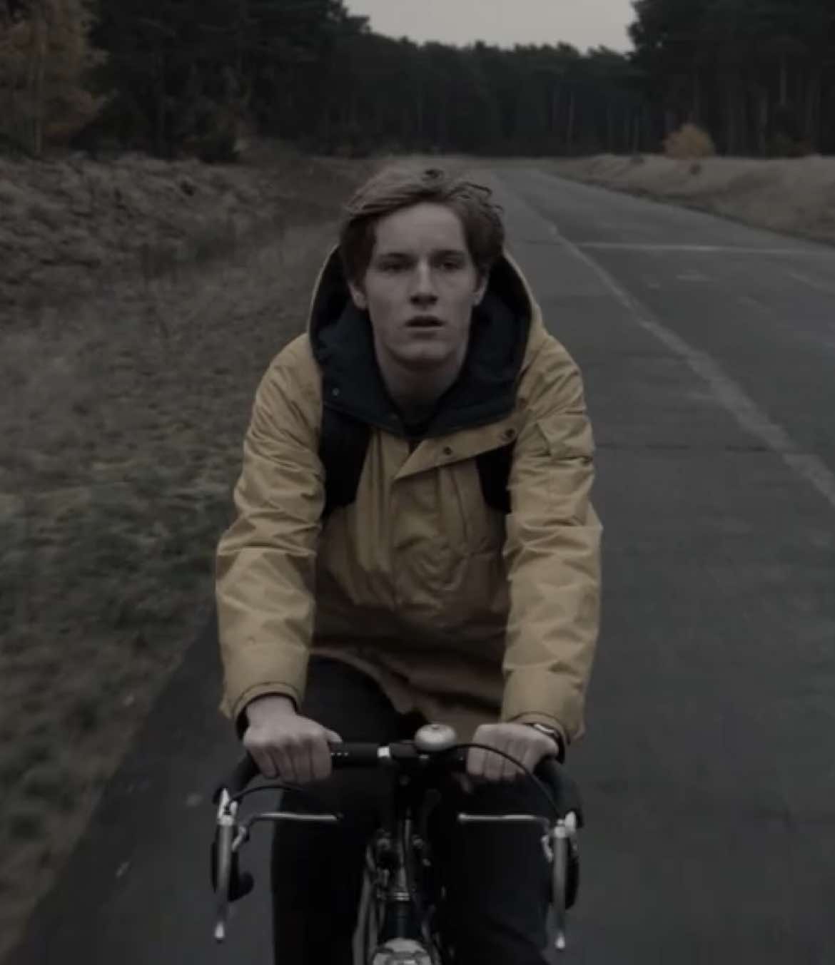 Away from home || #dark #netflix #viral #netflixseries #foryou #fyp #edit #foryoupage 