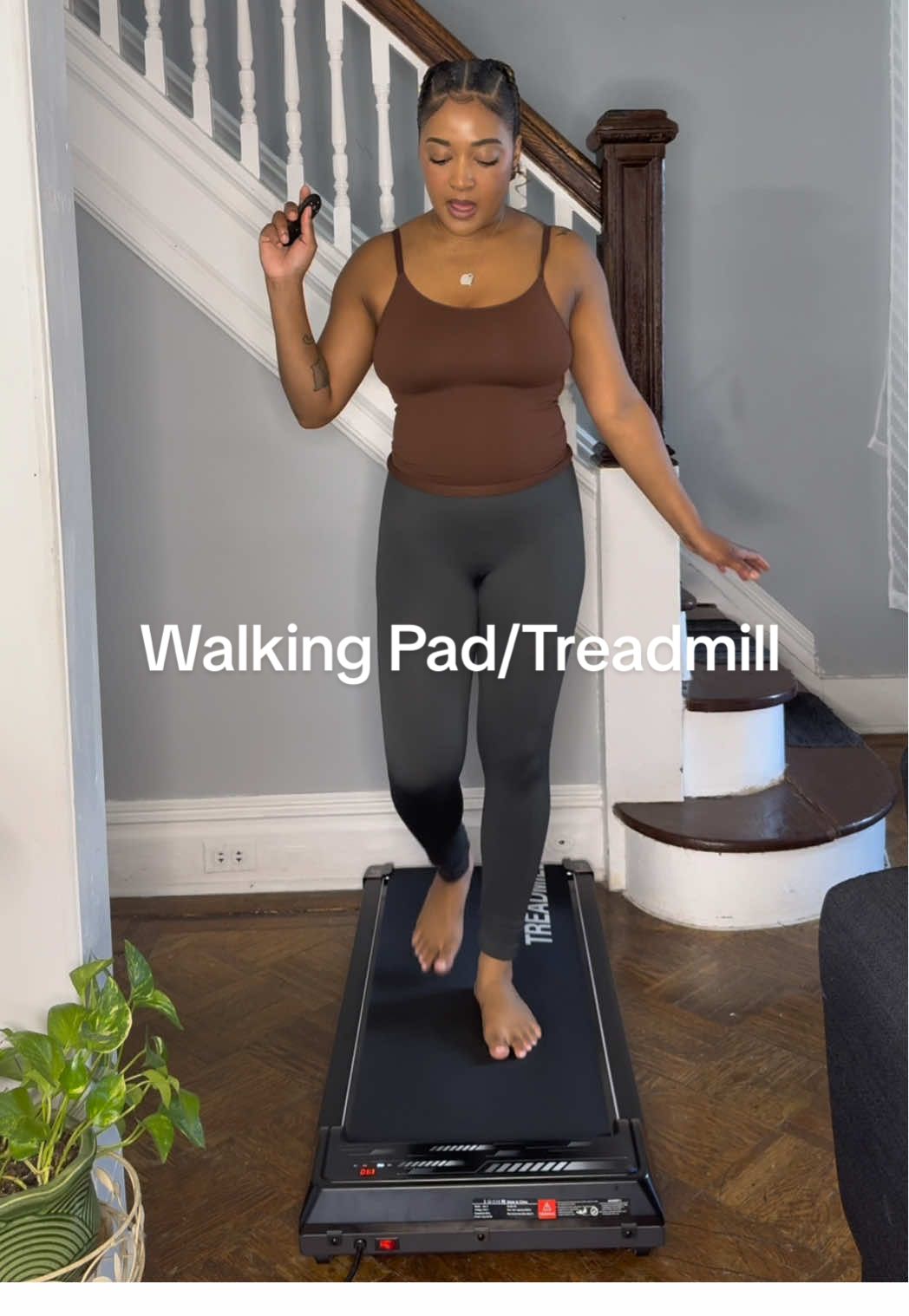 This is a great treadmill for anyone whose beginning an at home fitness journey 💪🏽 @Redliro_Official had some great price options #walkingpad #treadmill 