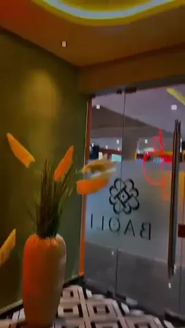 #kampala_uganda🇺🇬🇺🇬🤝 #tiktok #vibes #nightvibes #arenamall #baoli 