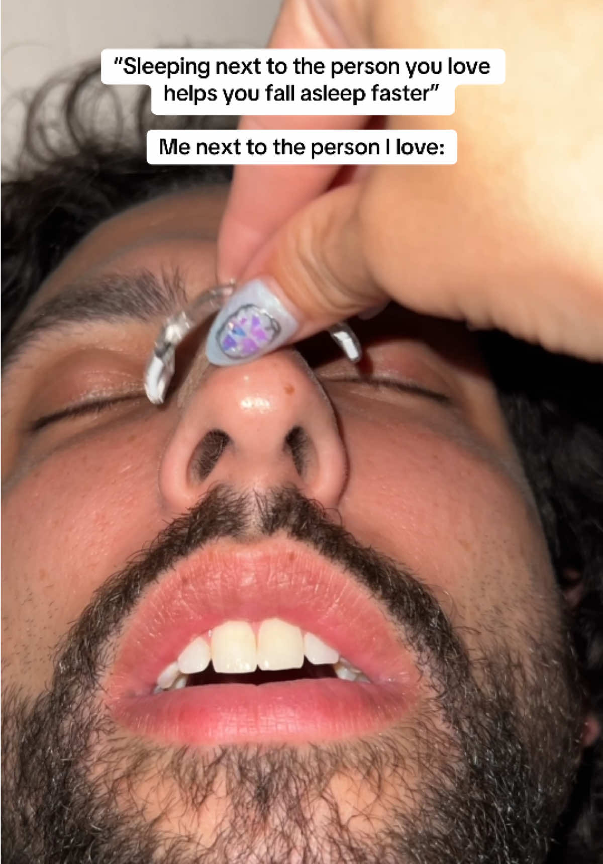 the way it worked INSTANTLY 😳😂 These nasal strips have literally changed our lives 😮‍💨🤌🏽 #breathe #couples #husbandwife #relatable #relationships #relationshipadvice 