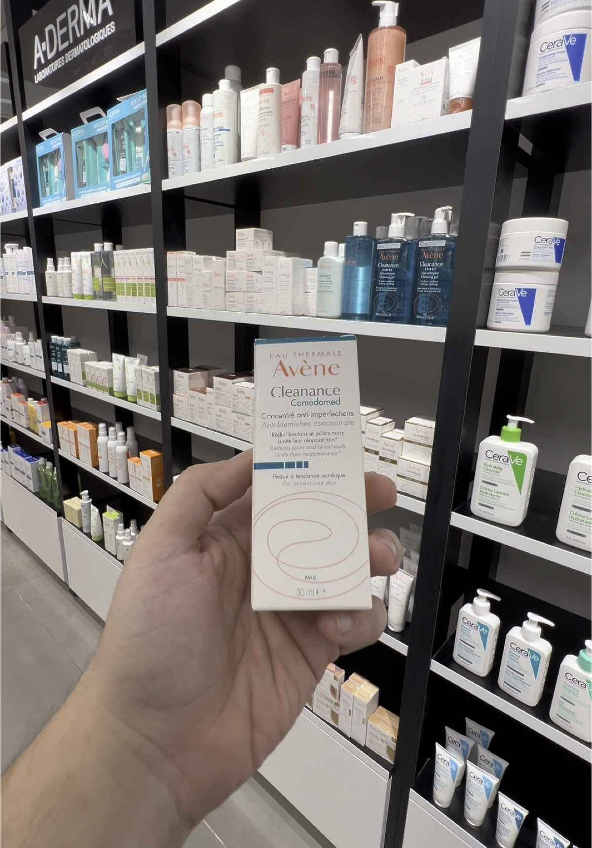 Your skin deserves the best✨ Avene Comedomed your only option for a flawless skin order yours now ! #flawless#pharmacy#lebanon #beirut 