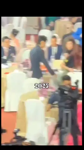 YIZHAN HUGS VETERAN SO JACKIE CHAN🥰❤️ #wangyibo #xiaozhan #CapCut #bjyxszd 