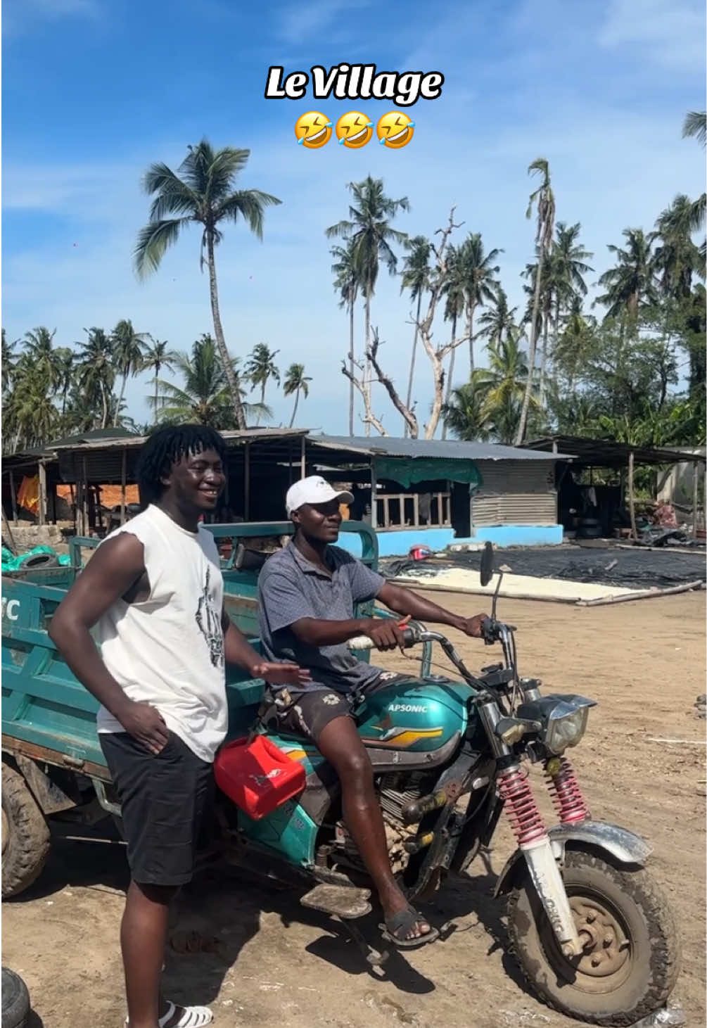 Le Village 🤣🤣🤣. W/ @Ariane Celeste Moua @Le Djassaman @lecousinfrancis 