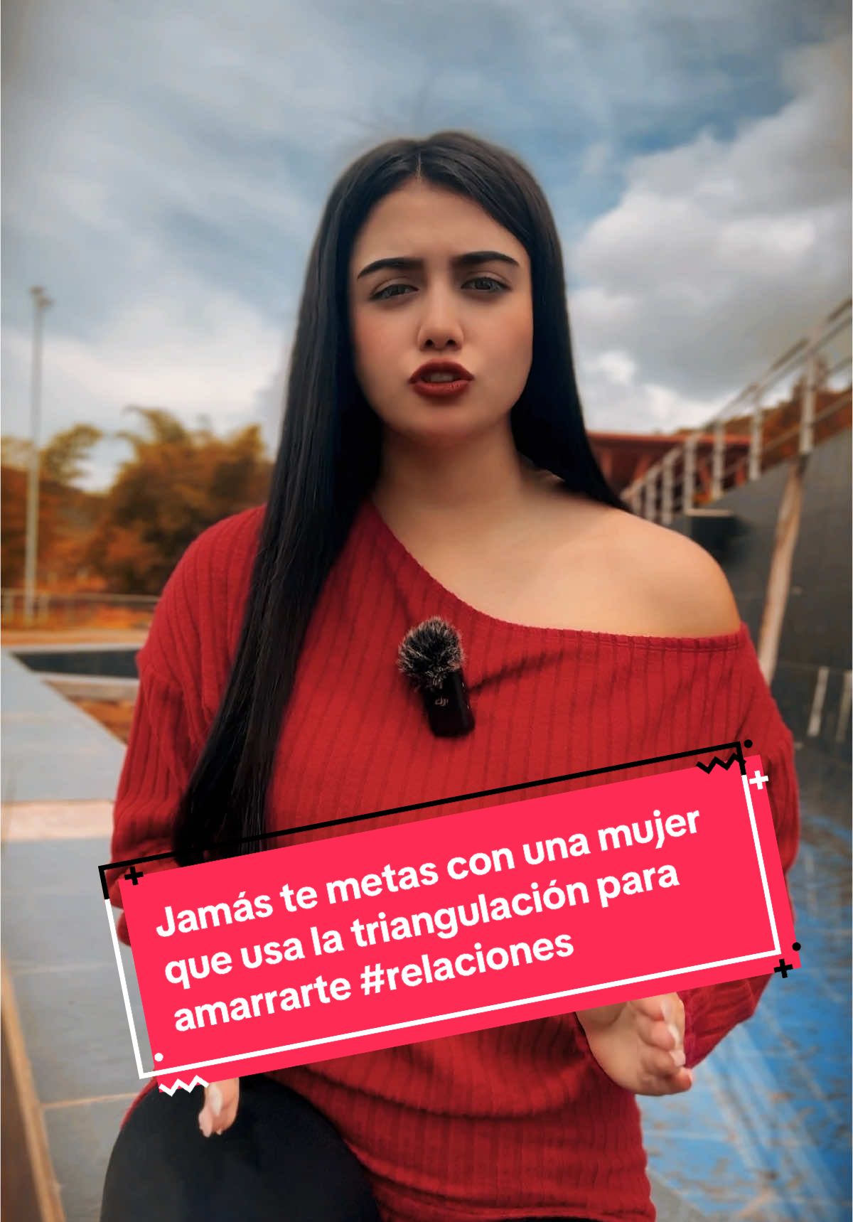 Jamás te metas con una mujer que usa la triangulación para amarrarte #relaciones 
