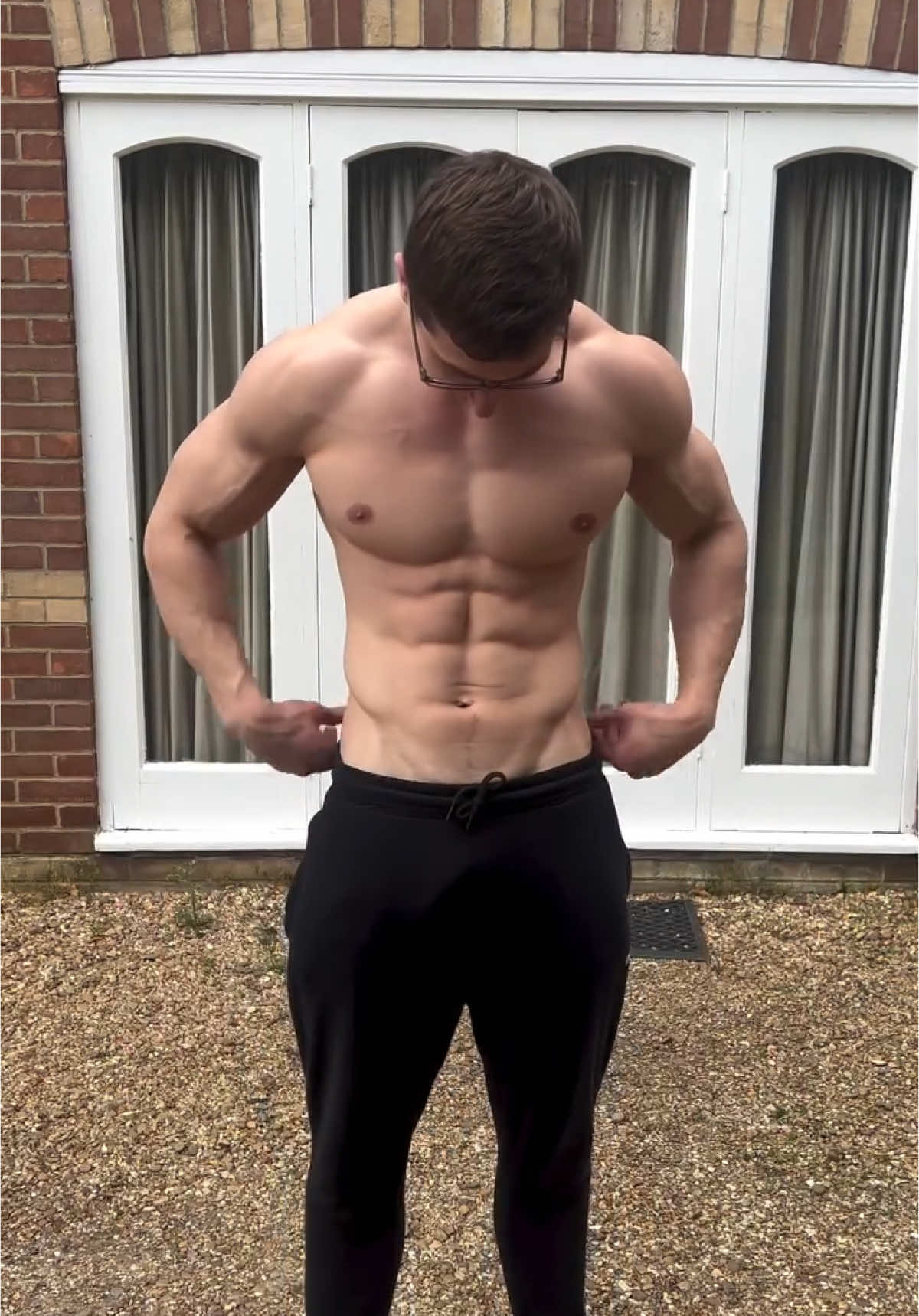 Big Chest  #gymlover #muscleman #muscles #pecmuscles #chest #brustmuskel 