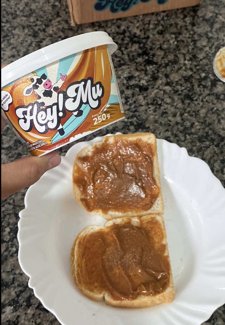 ✨ Unboxing especial! ✨ Pré treino 💪🏼  Recebi essa delícia da @Hey!Mu 🐮 : doce de leite sem adição de açúcar, super cremoso e com um sabor irresistível! Ideal para quem busca um docinho sem sair da linha!  Já provei e amei — sério, impossível comer só uma colherada! Quer saber mais? Corre lá no site da Hey!Mu e descubra essa maravilha! #parceria #HeyMu #docedeleite #semadicaodeacucar #vidasaudavel #Fitness #unboxing #CapCut 