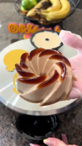 Mini Gelatinas de Café ☕️ y Galletas 🍪 #jellycious_tx #jellycious #jello #gelatina #jellocake #emprendimiento #cafe #moldes #minigelatinas 