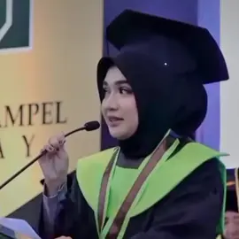 #ayah #anakmusarjana #fyppppppppppppppppppppppp #fyppp #wisuda 