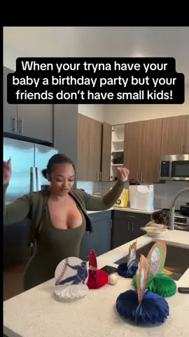 Get busy ladies Mecca needs friends!