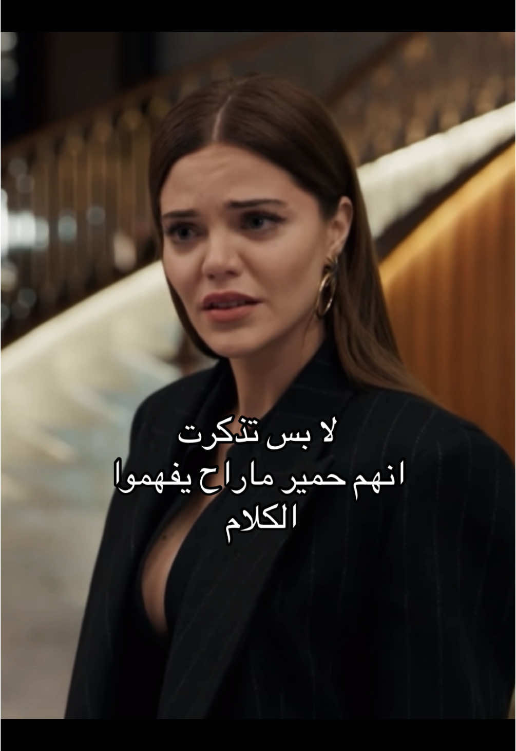 الصمت بعض الأحيان حكمه و مهابه 🚶🏻‍♀️🫳🏻🙂‍↕️#hilalaltınbilek #هلال_التنبيليك #şahanehayatım #حياتي_الرائعه 