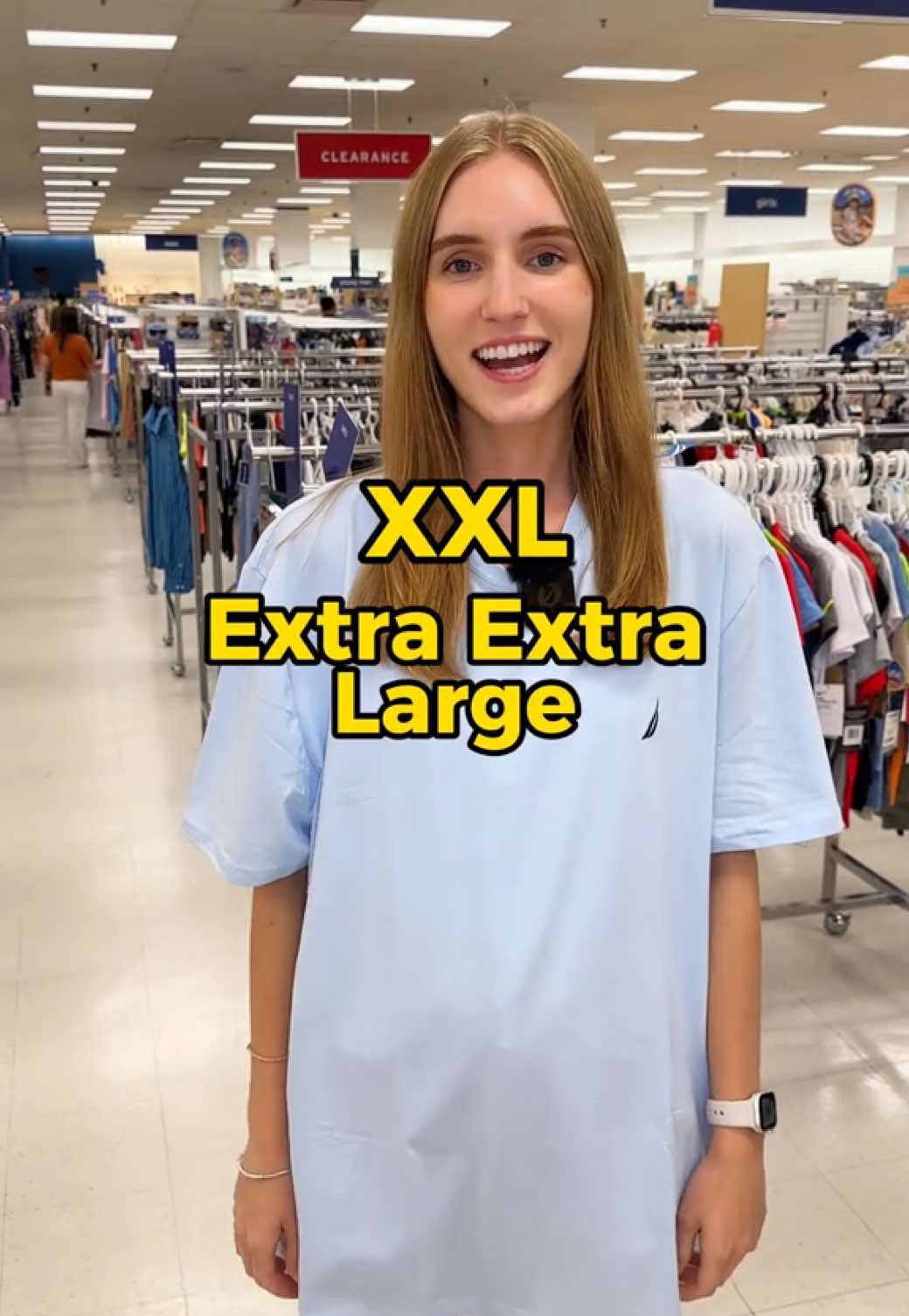 Different sizes in English 👕🧍🏼‍♀️ #ariannitalagringa #englishwithariannitalagringa #learnenglish #english #englishteacher #ingles #inglesonline #teacher 
