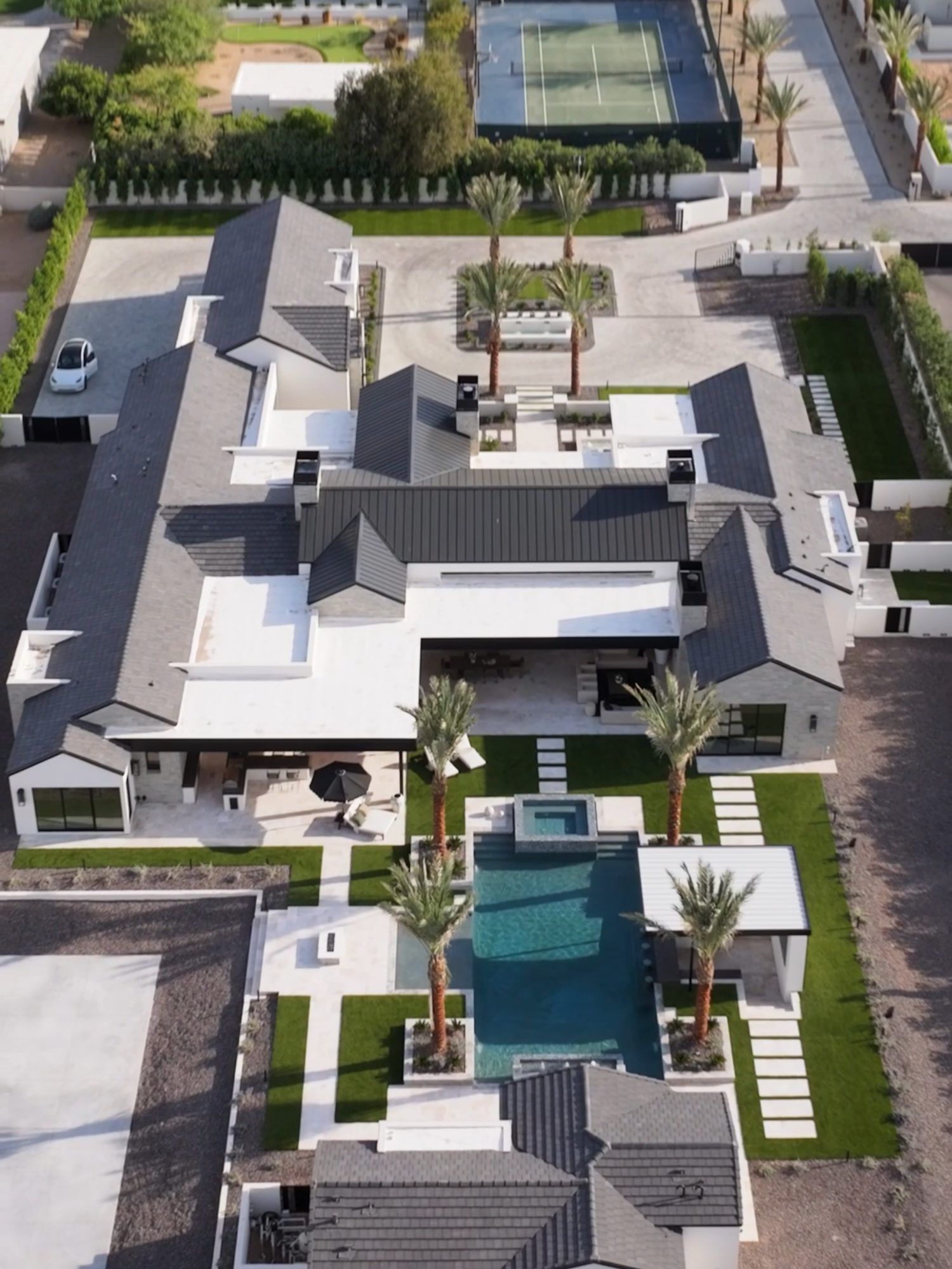 Have You seen My Latest House Tour in Paradise Valley⁉️ Watch the Full Video on My YT Channel Now!