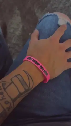 Get talks today! Click the TikTok shop above. I got this because I started my sober journey April 20,2025! This bracelet reminds me to keep pushing! #fyp #soberjourney #sober #tiktokshop 