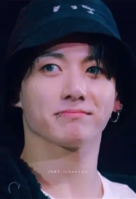 The stage presence this man has is out of this world ♥️🥹 #정국 #jungkook #bts #JungKook #JungKook_Seven #seven #sevendayaweek #jk #JungKook_3D #3D #fyp #fypシ #TikTok #StandingNextToYou #bam #neverletgo @AbjkMRstY @BTS 