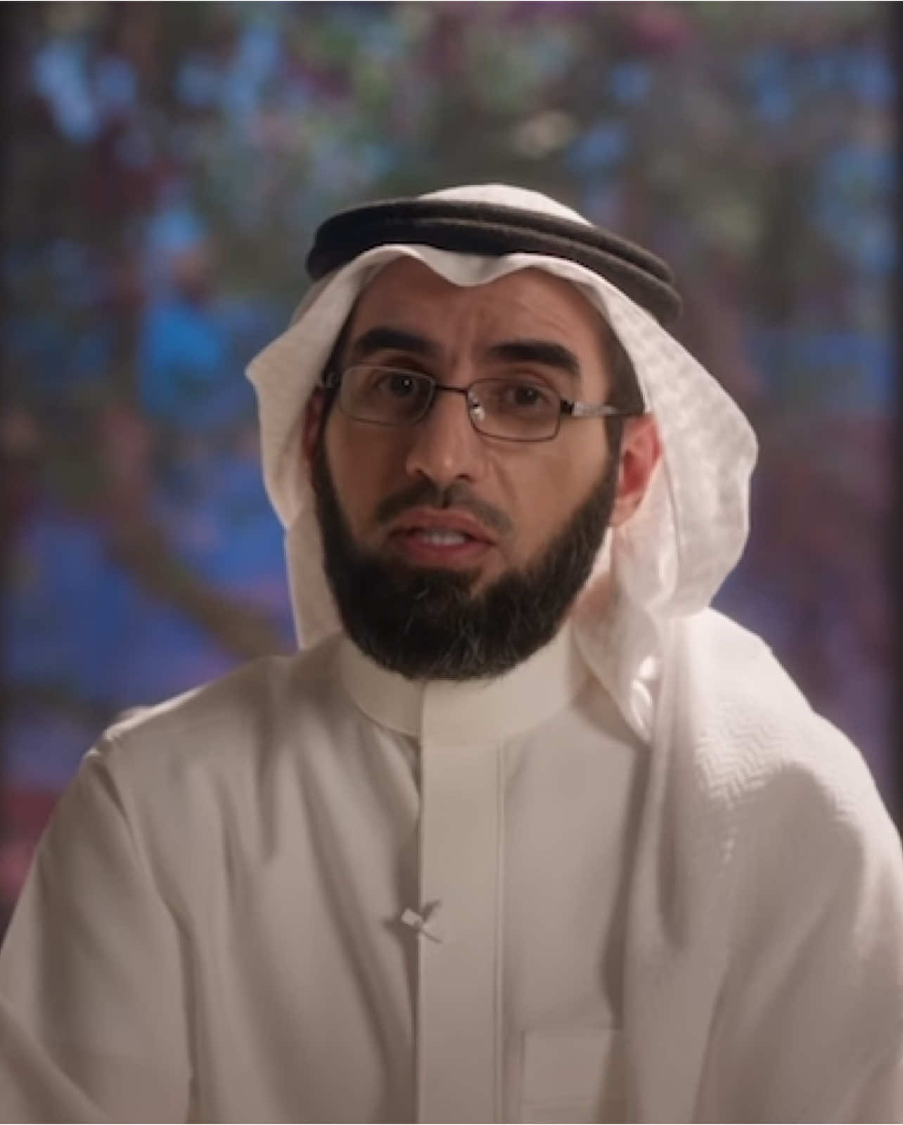 قال رسول الله ﷺ : إن الصدق يهدي إلى البر، وإن البر يهدي إلى الجنة، وإن الرجل ليصدق حتى يُكتب عند الله صديقًا، وإن الكذب يهدي إلى الفجور، وإن الفجور يهدي إلى النار، وإن الرجل ليكذب حتى يُكتب عند الله كذابًا.    #ياسر_الحزيمي #سلام #الصدق #الاخلاص #بودكاست #ذكر #احسان #fyp #اكسبلور #الكذب 