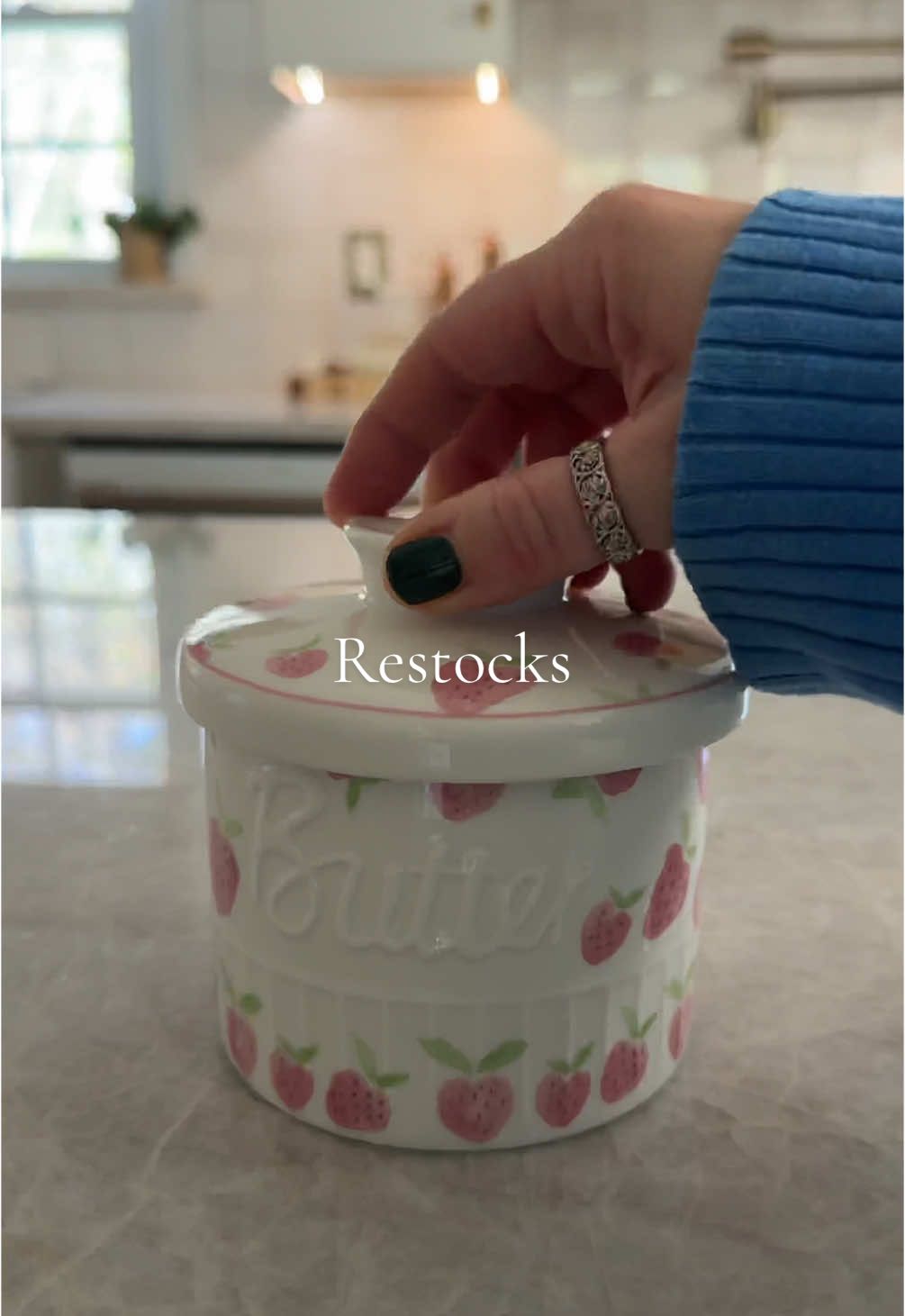 A few restocks to start off the week ✨fresh✨ #restock #restockasmr #refill #organizedhome #organization #asmr #asmrsounds #satisfying #bloompartner @Bloom Nutrition 