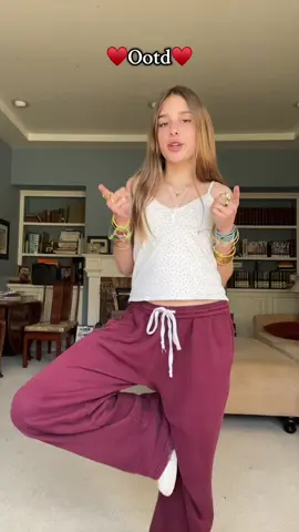 Ootd❤️#OOTD #outfitinspo #outfitideas #fyp #outfit #springfashion #creatorsearchinsights 