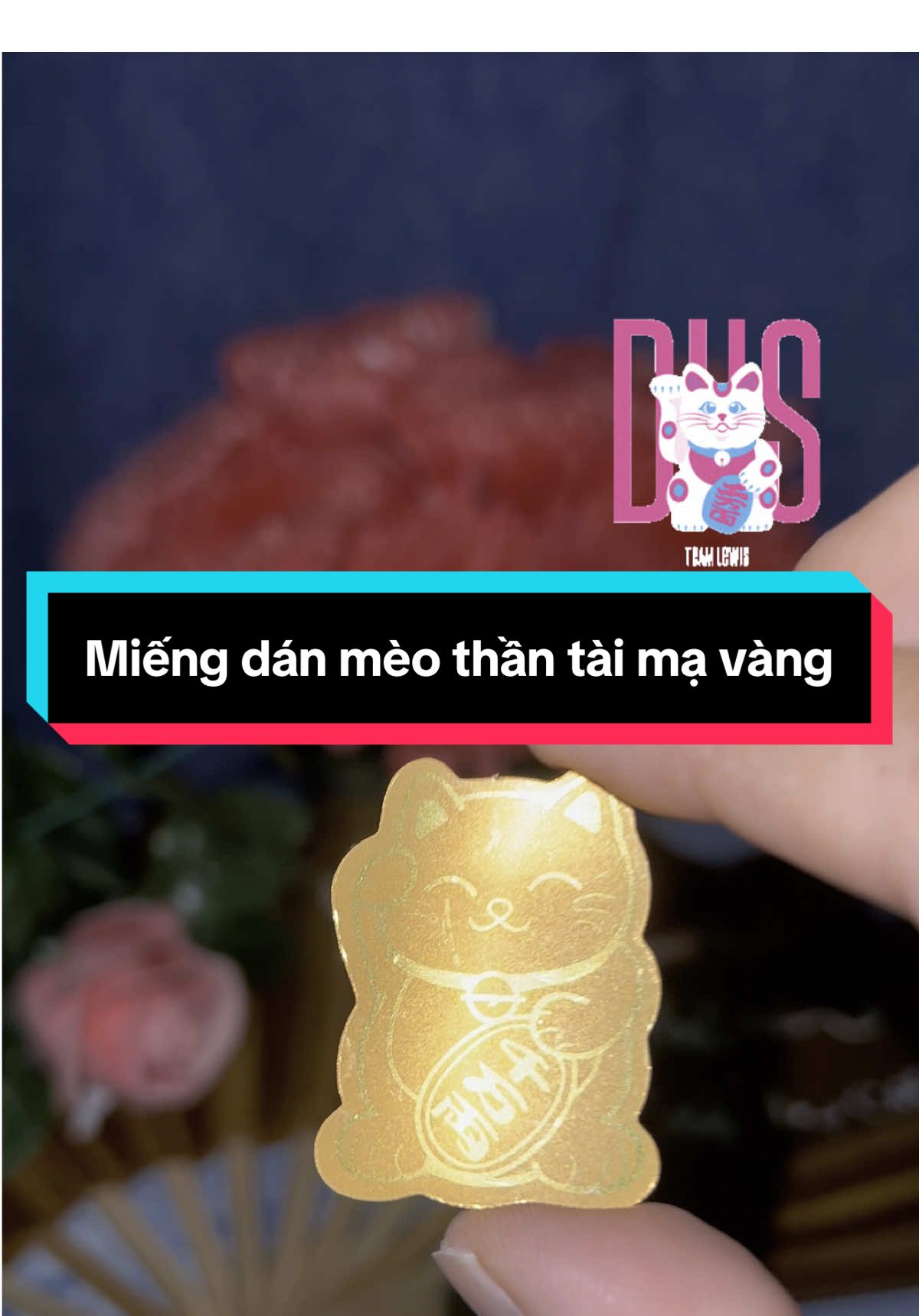 Miếng dán mèo thần tài mạ vàng thu hút nhiều tài lộc, may mắn. Kích thước nhỏ gọn bạn có thể bỏ miếng dán mèo thân tài vào ví tiền của mình, dán sau ốp điện thoại, mặt lưng máy tính, hay có thể mua để tặng cho những người thân yêu của mình giúp đem lại sự may mắn cho chủ nhân.#xuhuong #thinhhanh #hot #creatorsearchinsights #viral #review #phukiendienthoai #miengdanmeothantai 