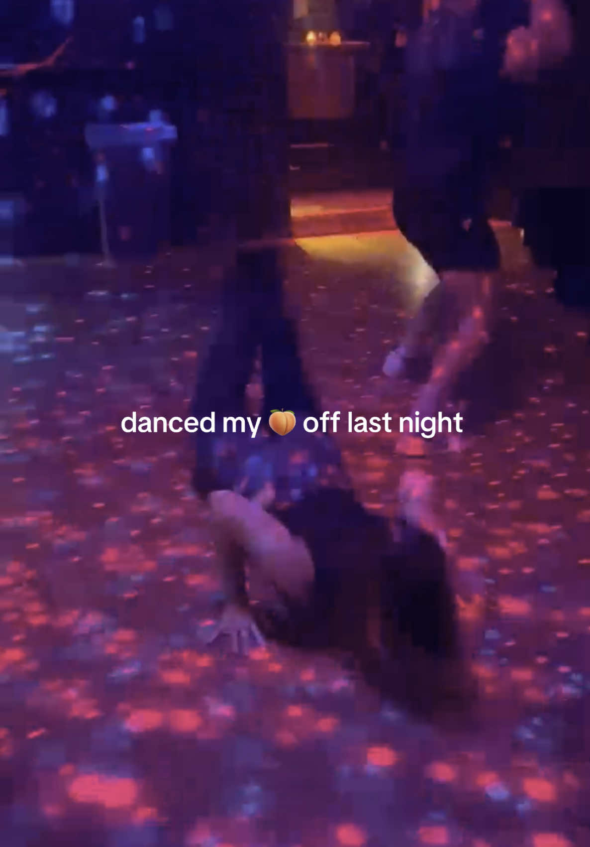 Y’all… I did the worm 🐛 at the bar. Haven’t danced like that in a WHILE. Ended the night with lots of headbanging. Let’s just say I’m feeling my age cause ya girl is HURTING today. HBD @giselleee!!!! #fyp #21 #birthday #women #over30 #girlsnight #dancing #sunday 