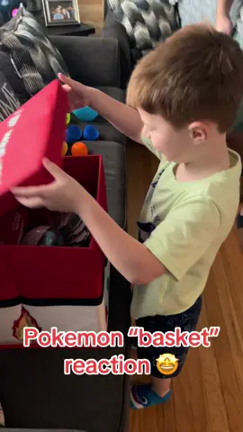 Pokemon overstimulation ✨ And yes we opened everything that morning😵‍💫🫶🏻 #pokemon #pokemoncommunity #basket #pokemoncards #pokemontiktok #kidsoftiktok #pokemonfan #presents #collector #collection #pokemonpack #pokeball #morning 