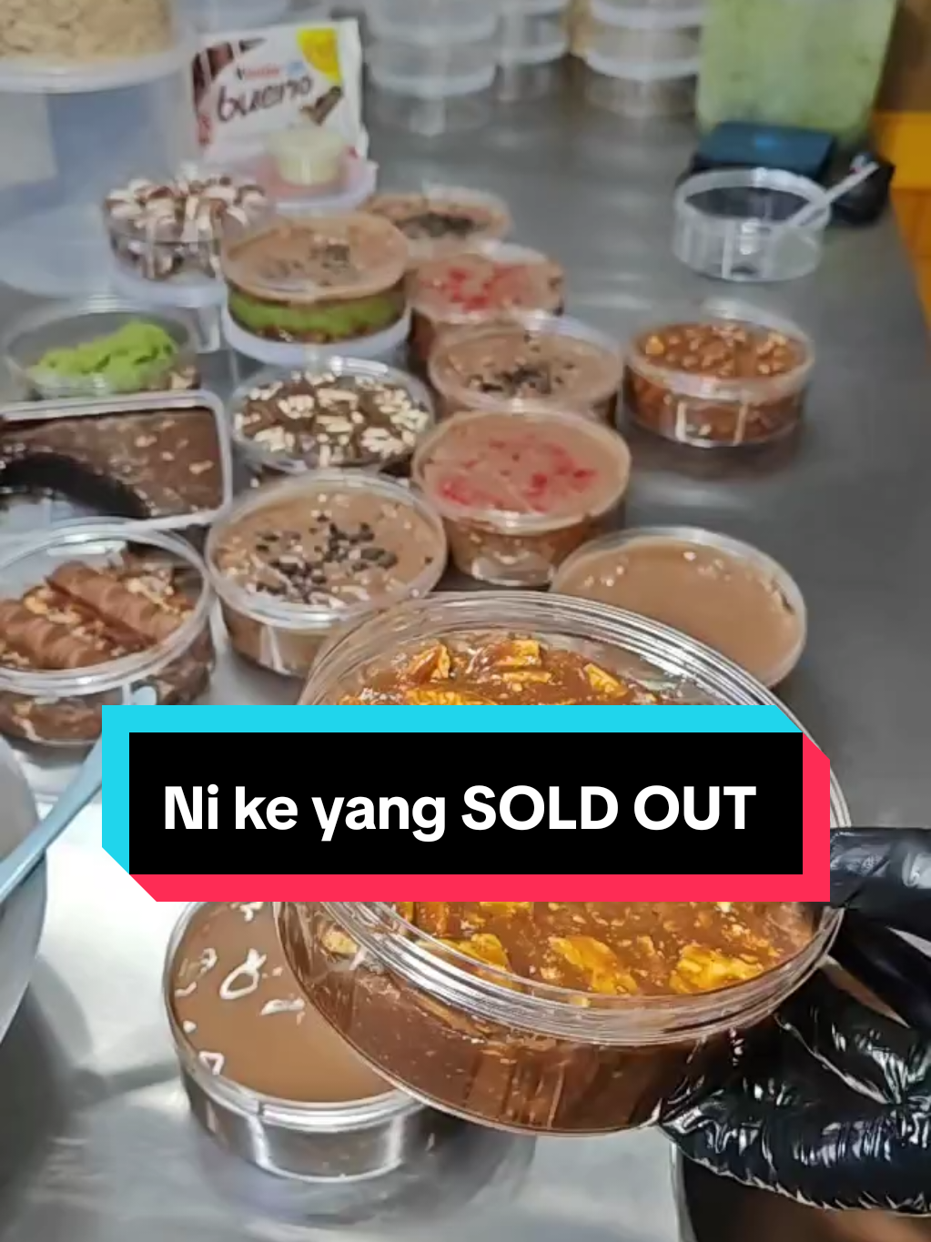 MasyAllah 😍, korang memang tak rilekkk lah, topup jer habiss, topup jer habis, cek beg kuning sekarang DAH TOPUP lagi tuuuuu 🫰 #kekbatikchewycrunchy