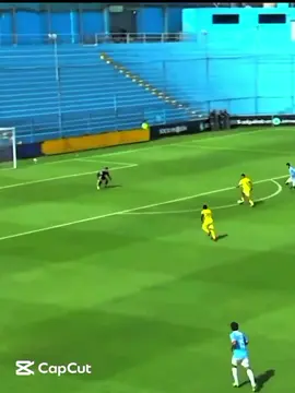 #cristal #sc #sportingcristal Autori tendrá mucha chamba en lo defensivo 🥲✌🏻