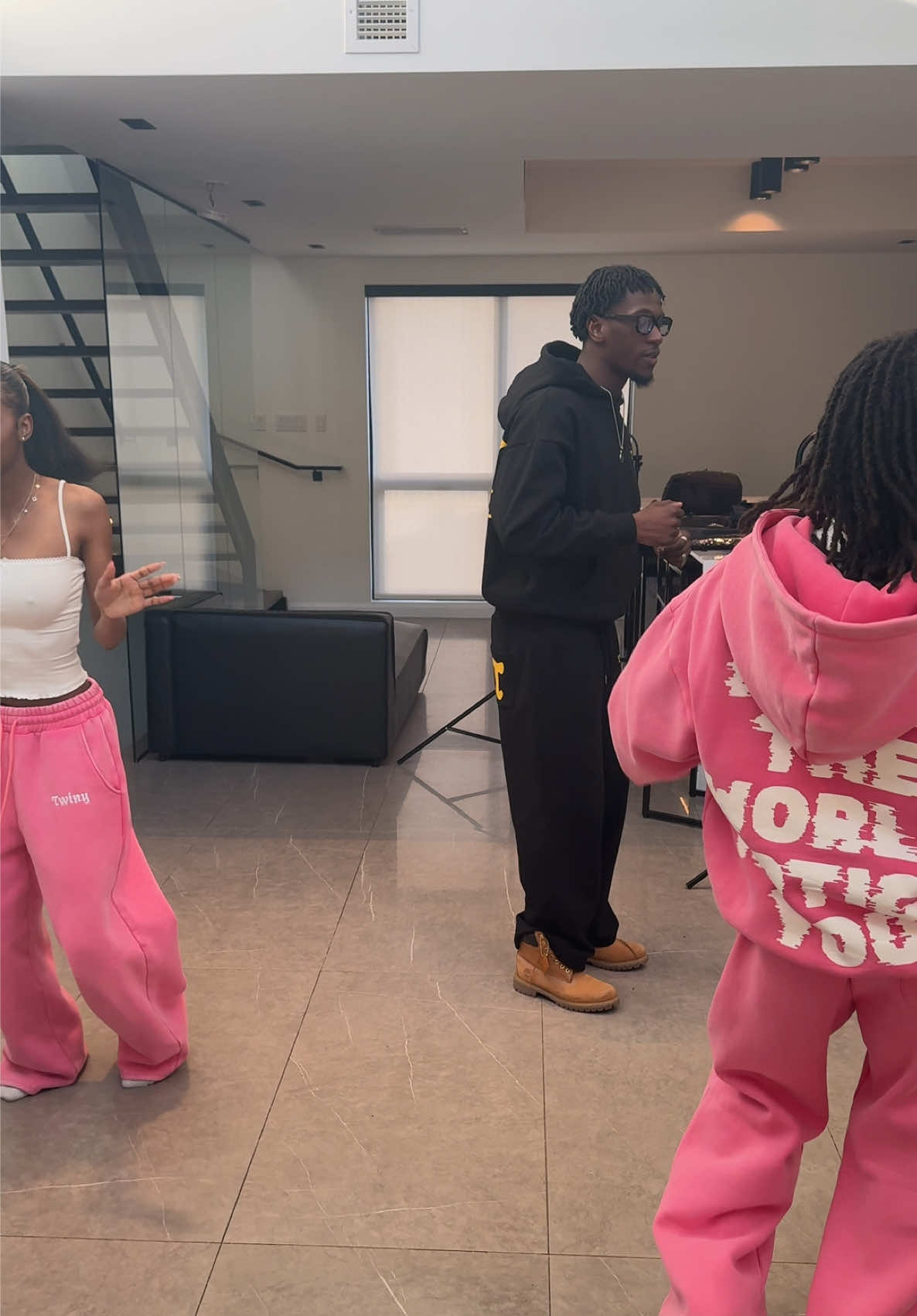 Montreal best brand loading 🗣️ #fyp #tracksuit #comingsoon #viral #hoodies #joggers #streetwear #fit #grwm #heavyweight #foryoupage #twinyworld 
