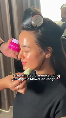 @mawardejongh ‘s favorite SKIN PREP issssss EMINA MOISTURIZER GEL!💗 kalian udah punya belum?🧏🏻‍♀️ #MoisturizerEmina #Emina #MoisturizerViral #skinprep #makeup #skincare #skincareremaja #promo #foryou #fyp #MawarEva #MawardeJongh 