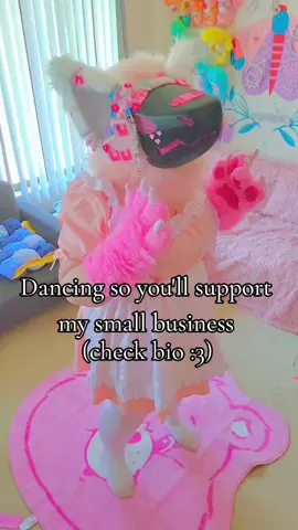 Check it out check it out check it out, you wanna you wanna you wanna #fursona #fursuits #fursuit #fursonas #furryfandom #furry #fursuiter #furries #furrytiktok 