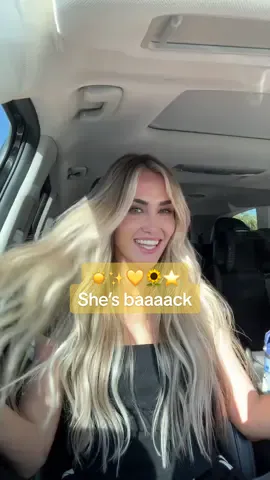 SHEEEE’s BAAAAACK ☀️💛⭐️🌼✨ #blonde #hair #hairtransformation #hairtutorial #blondehair #hairtok  @Meg Nikolaus 