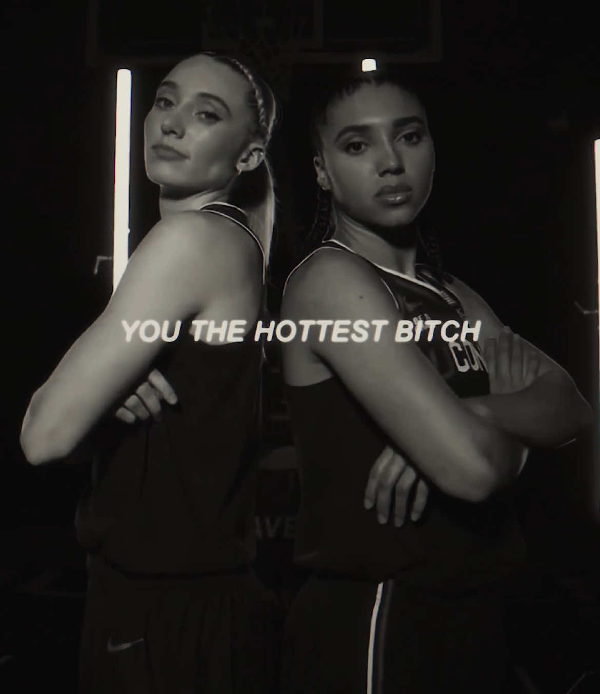 what rhymes with hug me? - #azzifudd #paigebueckers #foryoupage #xyzbca #azzifuddedit #paigebueckersedit #uconnwbb #dallaswings #videostar #pazzi @Azzi Fudd @Paige Bueckers 