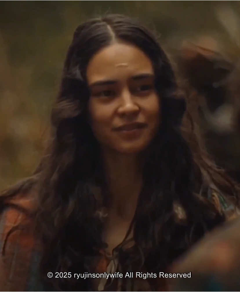 Lottie in s3 is just so…//bad quality edit high quality woman #ryujinsonlywife #lottiematthews #yellowjackets #yellowjacketsedit #courtneyeaton #fyp #edit 