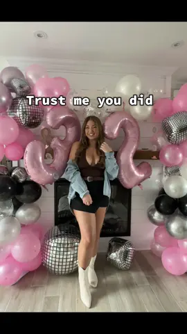 The difference between 31 and 32 🤯 #weightlosstransformation #weightlossjouney #transfo #fyp #trending 