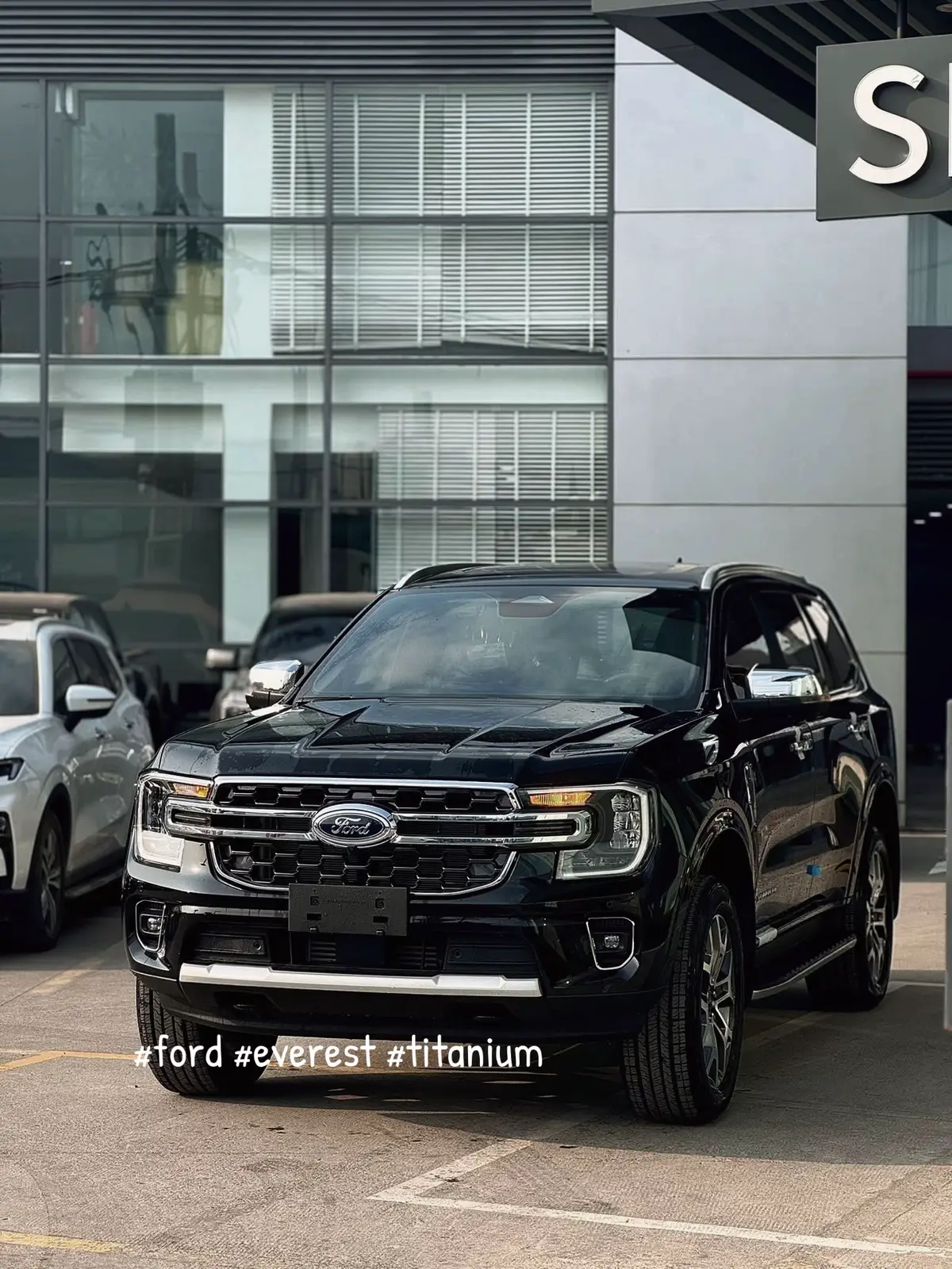 Liên hệ e nhận báo m giá mới nhất #ford #2025 #fordeverst #titanium 
