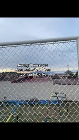😭