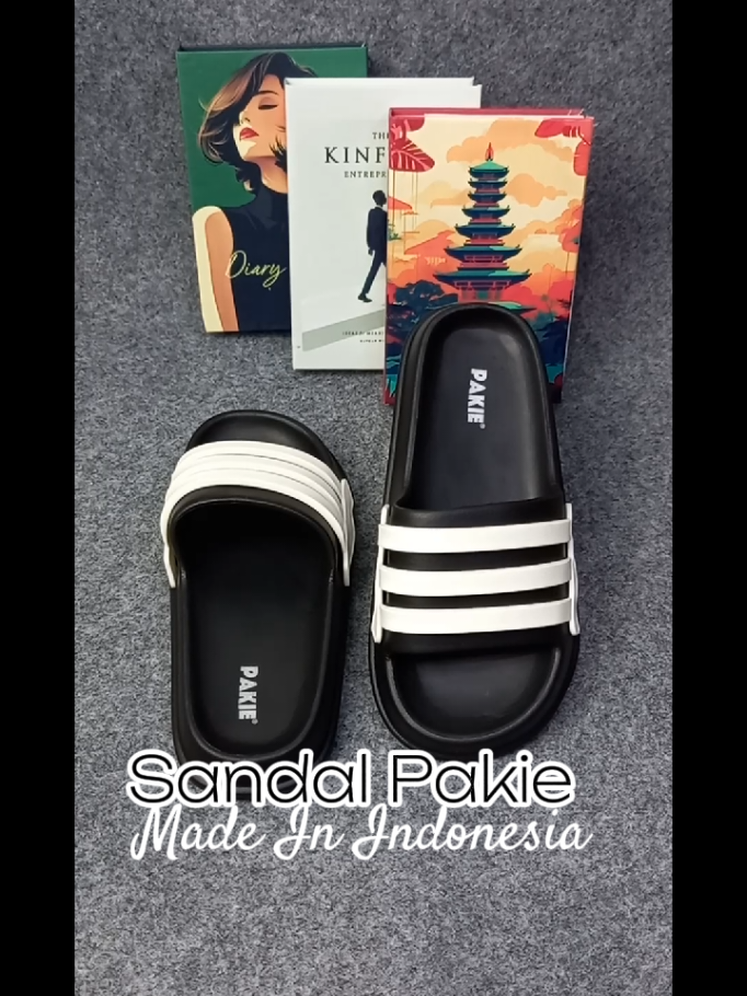 Sandal Slip On Pakie  #sandalslop #sandalantislip #sandalslipon #sandalempuk #madeinindonesia #lokalbrand 